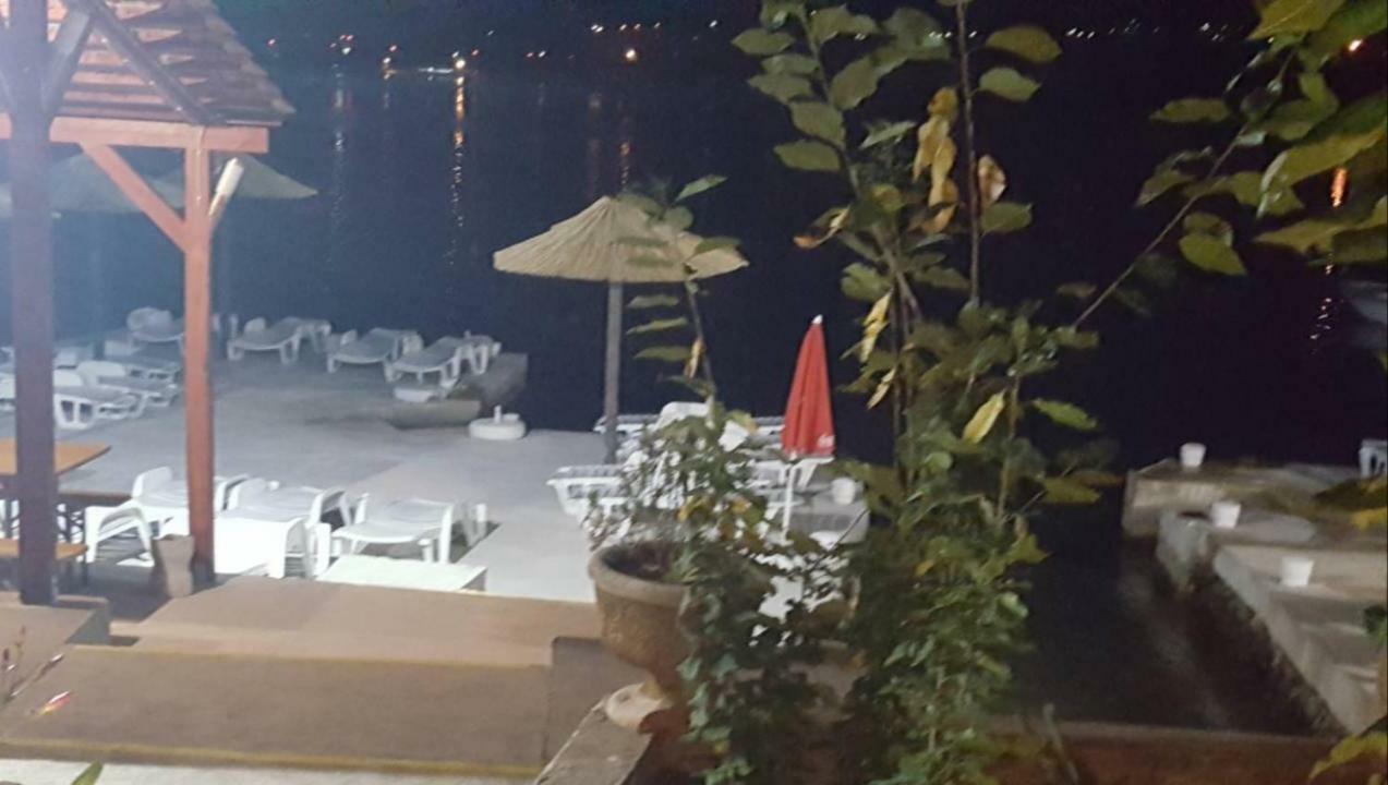 Apartments Klakor Ps Tivat Exterior photo
